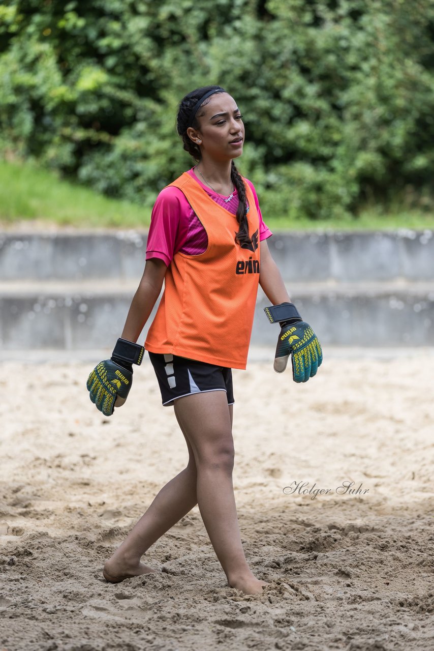 Bild 52 - wBJ/wCJ Beachsoccer Cup